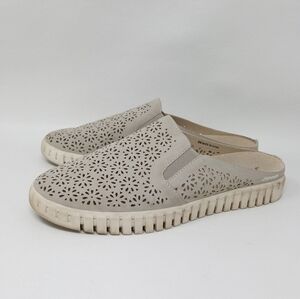 Women's Mules J SPORT BEIGE/TAUPE Mules Floral Slip-On Shoes, Women's Size 8